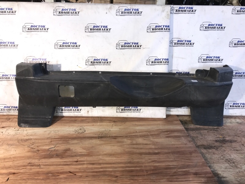 Бампер Mitsubishi Pajero iO 1999 H66W 4G93 зад