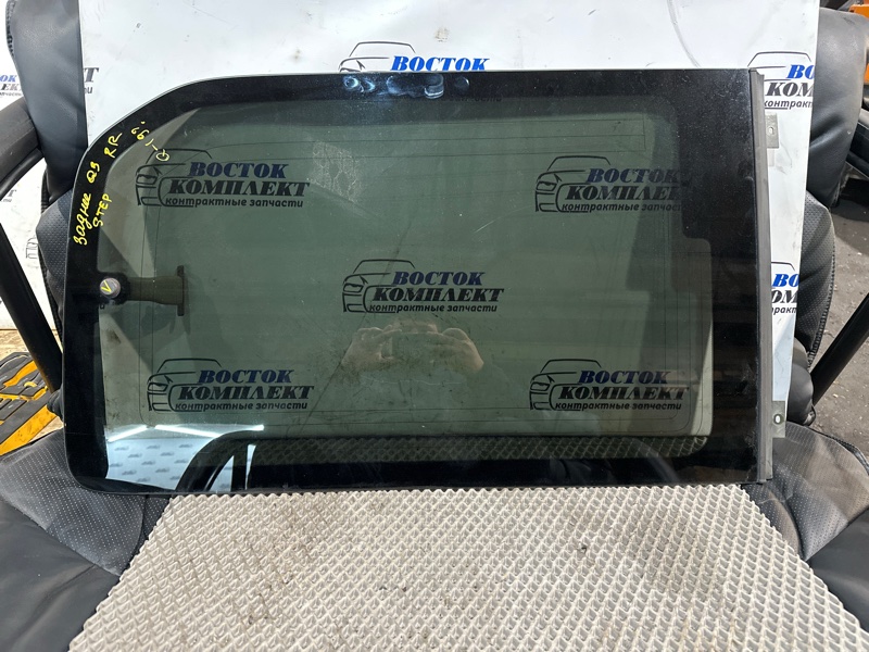 Стекло собачника Honda Stepwgn 2001 RF3 K20A зад прав