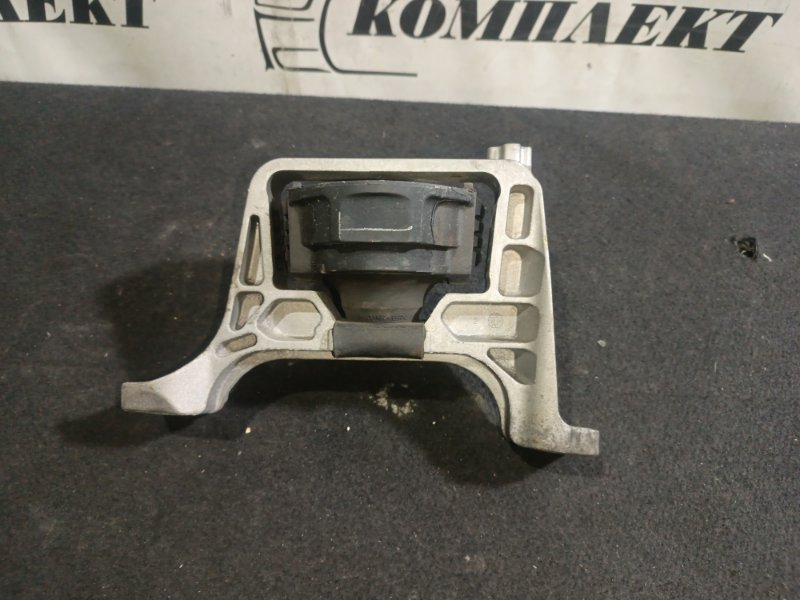 Подушка двигателя Mazda Axela BL5FP ZY-VE прав