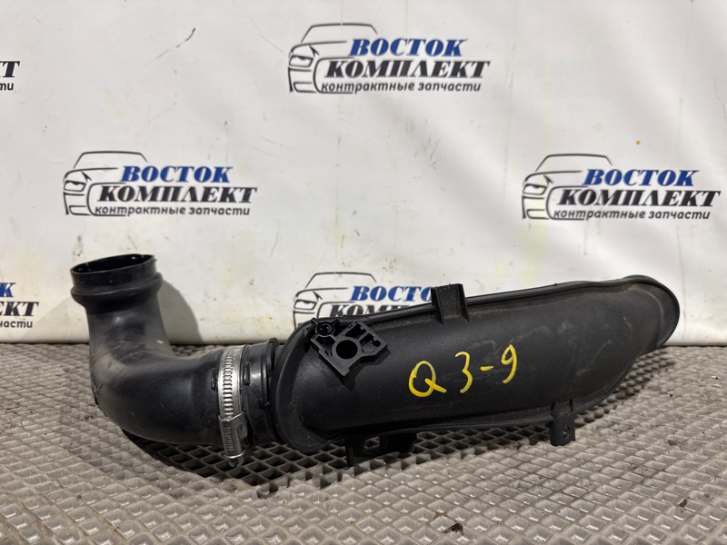 Воздухозаборник Peugeot 3008 2013 T84 EP6CDT