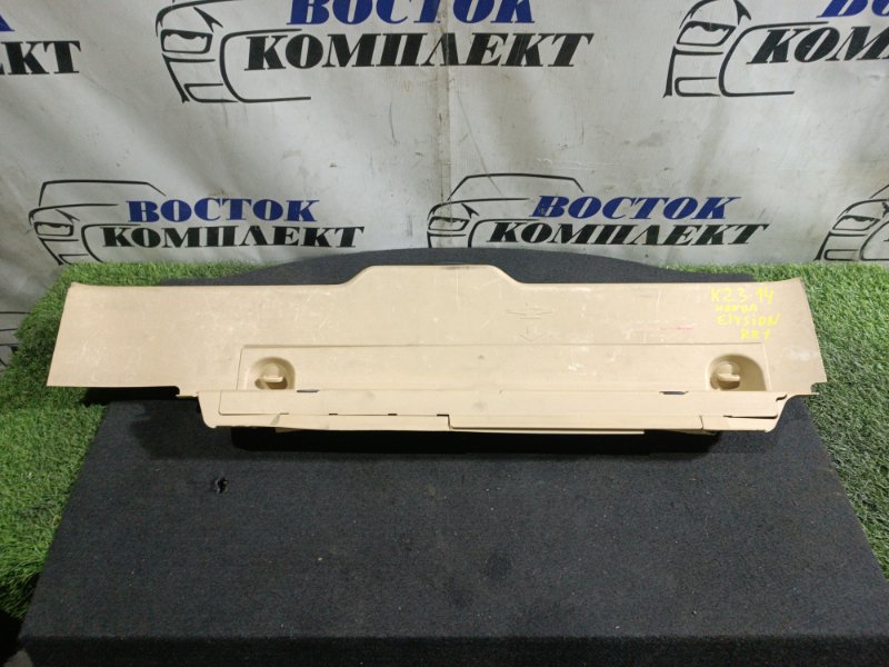 Накладка багажника Honda Elysion 2004 RR1 K24A