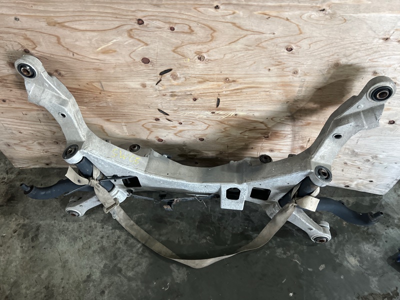 Балка поперечная Volvo V70 2006 SW65 B5244S зад