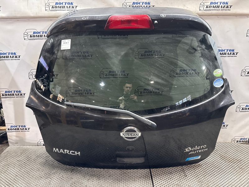 Дверь задняя багажника Nissan March 2011 K13 HR12DE