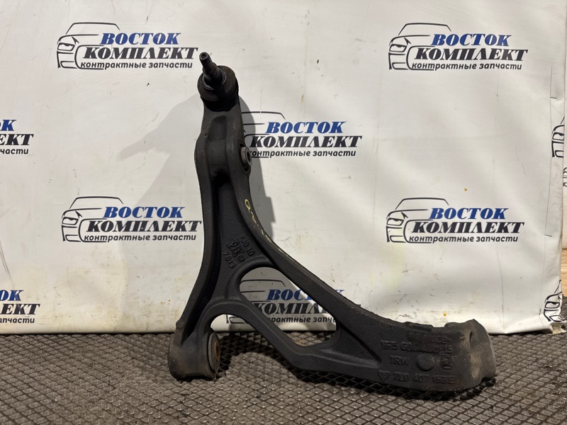 Рычаг подвески Volkswagen Touareg 2007 7L BHK перед лев
