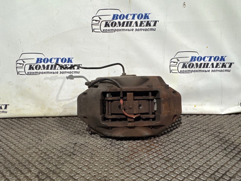 Суппорт Volkswagen Touareg 2007 7L BHK перед прав