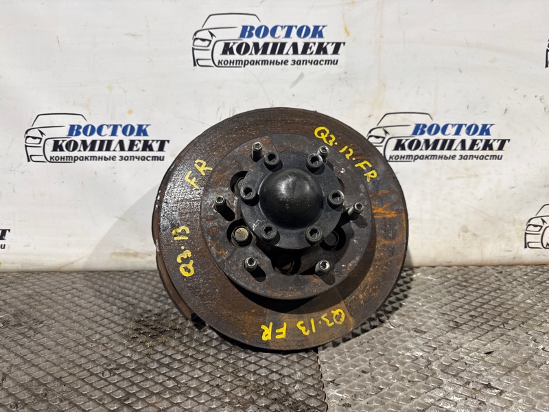 Ступица Isuzu Bighorn 2000 UBS73GW 4JX1 перед прав