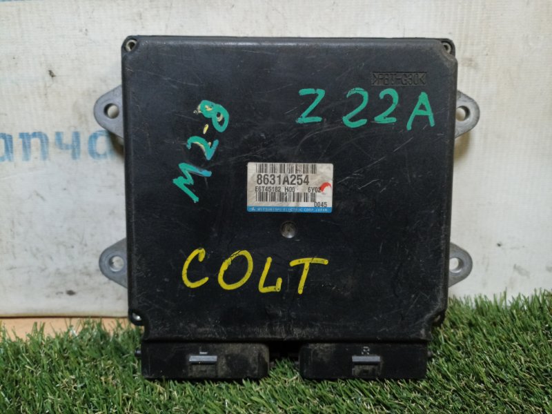 Блок управления ДВС Mitsubishi Colt Z22A 4A90