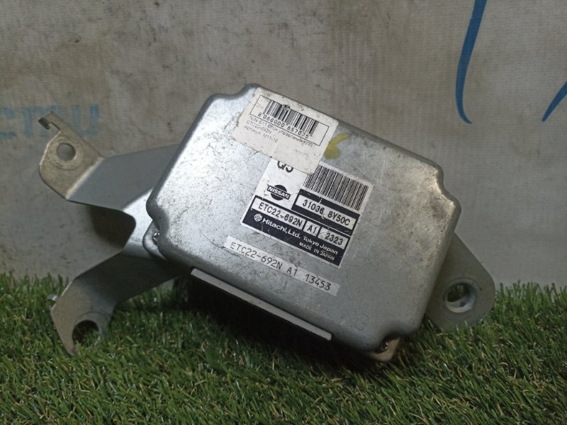 Блок управления КПП Nissan Note E11 HR15DE