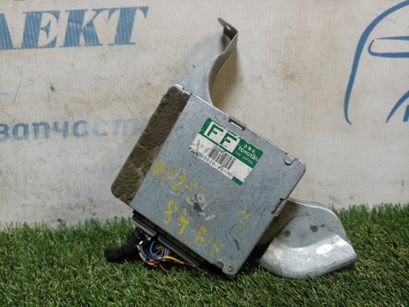 Блок управления ABS Toyota Ipsum SXM10G 3S-FE