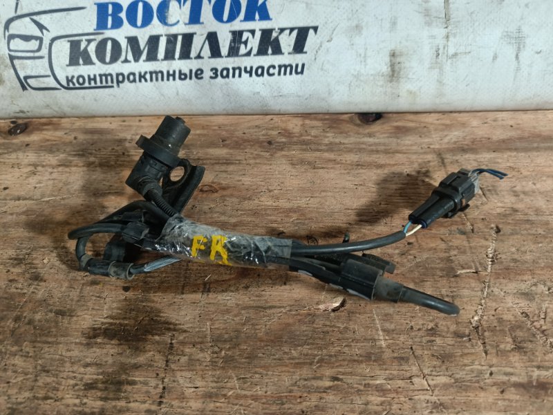 Датчик ABS Toyota Wish 2003 ANE11W 1AZ-FSE перед прав