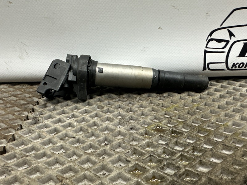 Катушка зажигания Peugeot 3008 2013 T84 EP6CDT