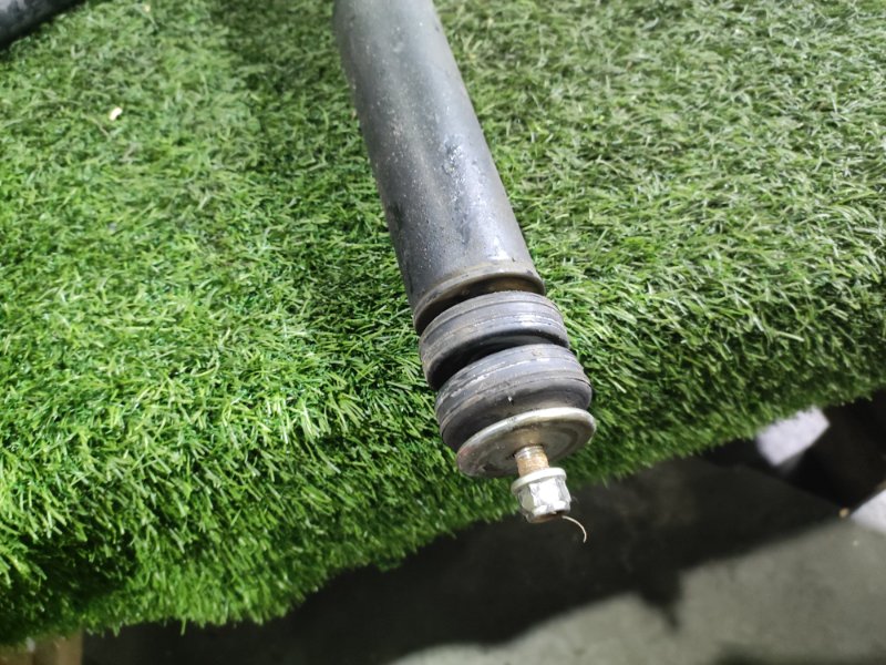 Амортизатор подвески Honda Fit 2006 GD4 L15A зад прав