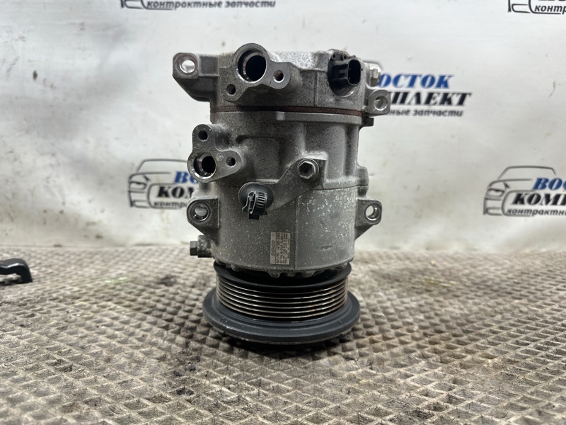 Компрессор кондиционера Toyota Isis ANM10W 1AZ-FSE