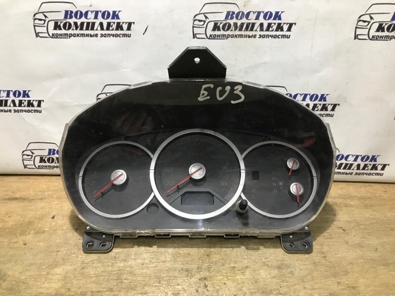 Комбинация приборов Honda Civic EU3 D17A