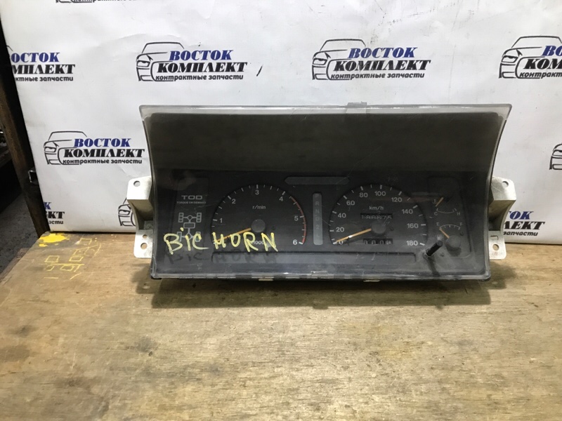 Комбинация приборов Isuzu Bighorn UBS69DW 4JG2