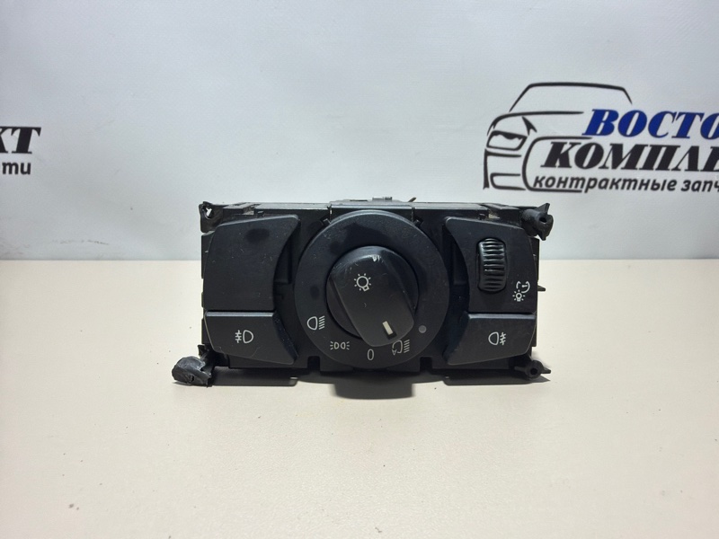 Блок включения фар BMW 525I E60 M54B25