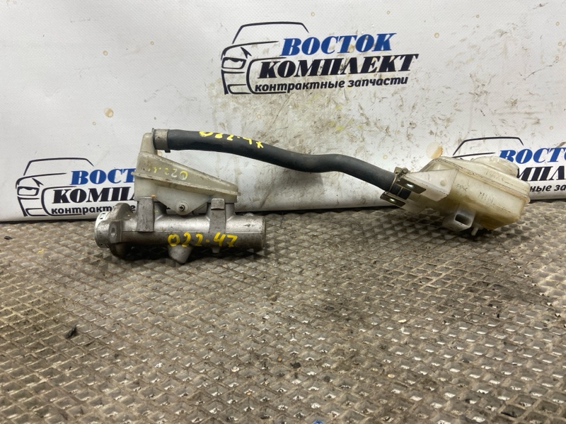 Главный тормозной цилиндр Nissan Presage TNU31 QR25DE