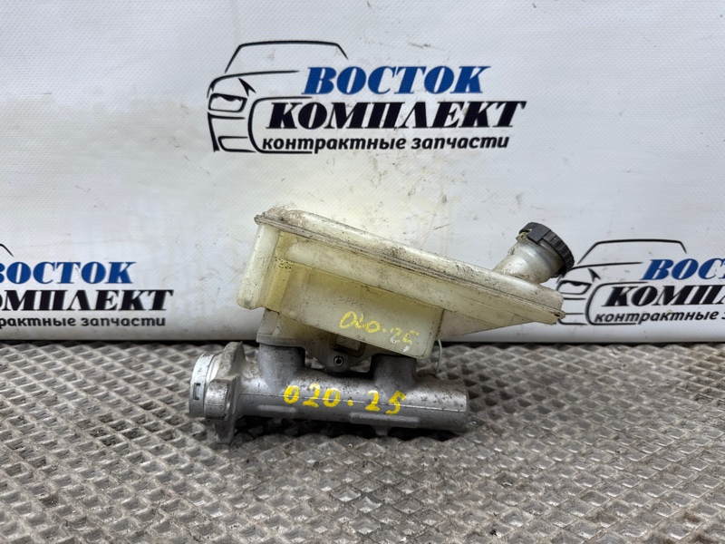 Главный тормозной цилиндр Nissan Note E11 HR15DE