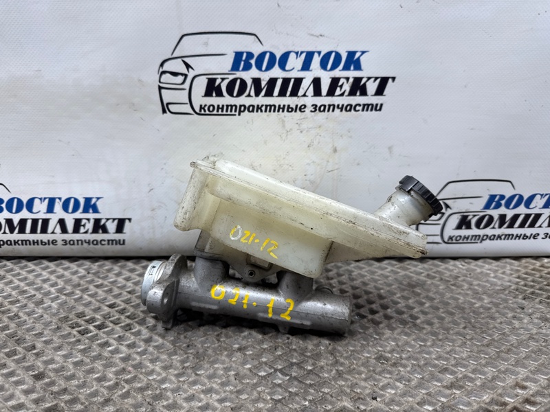 Главный тормозной цилиндр Nissan Cube BZ11 CR14DE