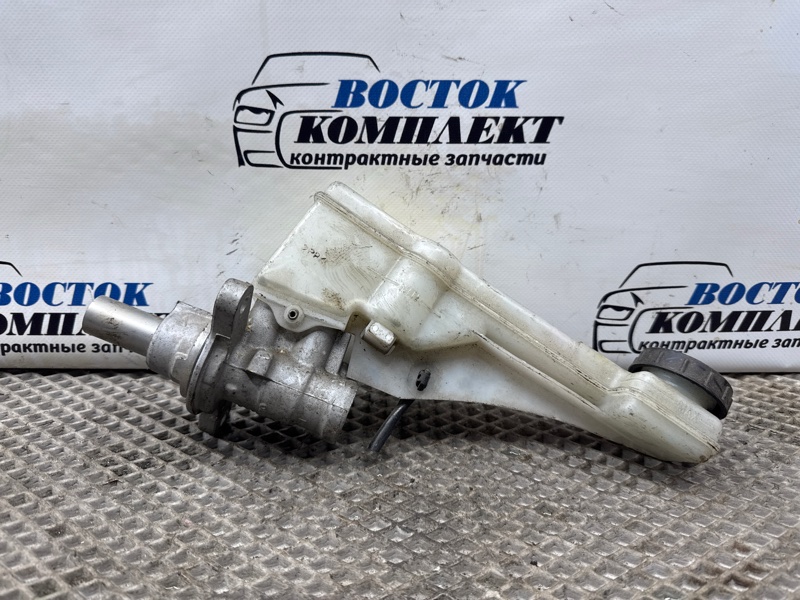 Главный тормозной цилиндр Nissan Lafesta B30 MR20DE