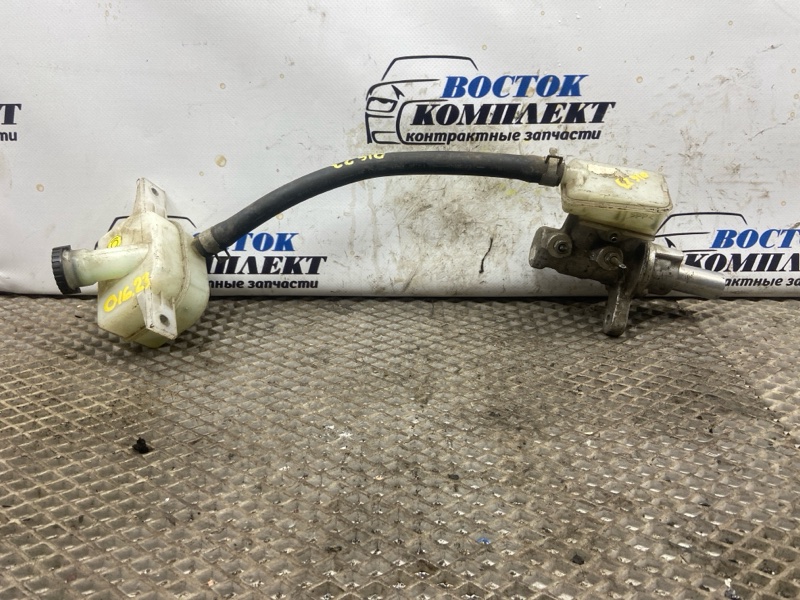 Главный тормозной цилиндр Nissan Serena FC26 MR20DD