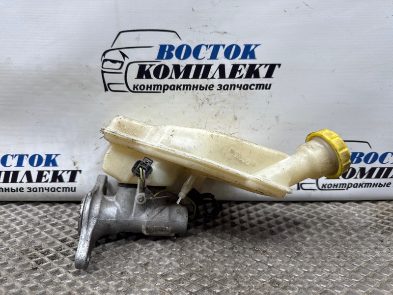 Главный тормозной цилиндр Peugeot 207 2008 WC 5FW