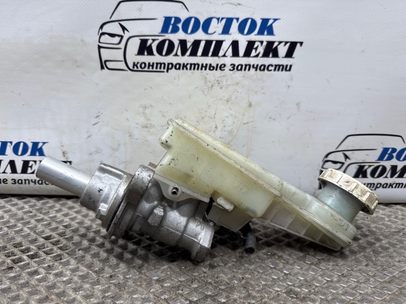 Главный тормозной цилиндр Mitsubishi Colt Z22A 4A90