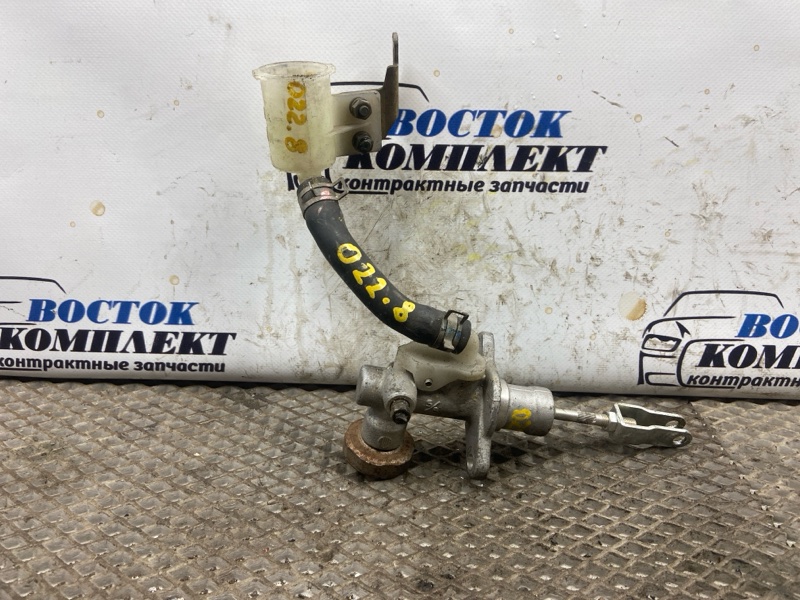 Главный цилиндр сцепления Nissan AD 2003 VFY11 QG15DE