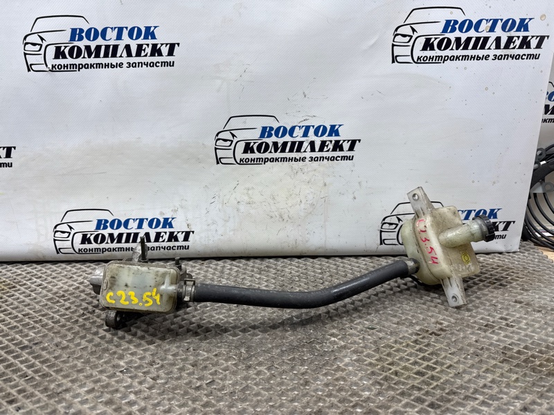 Главный тормозной цилиндр Nissan Serena 2011 FC26 MR20DD