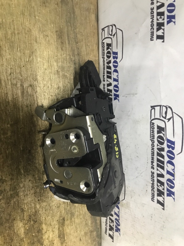 Замок дверной Nissan Lafesta 2009 B30 MR20DE перед прав