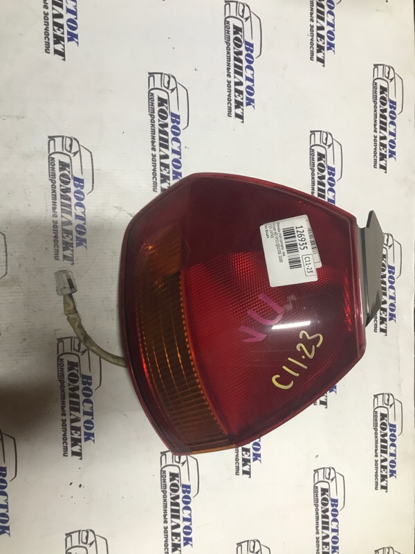 Фонарь стоп-сигнала Nissan AD 2000 VY11 QG13DE лев