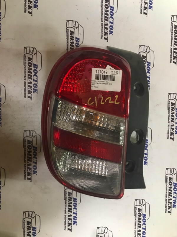 Фонарь стоп-сигнала Nissan March 2011 K13 HR12DE лев