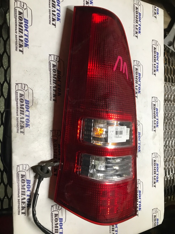 Фонарь стоп-сигнала Nissan Serena 2002 TC24 QR20DE лев