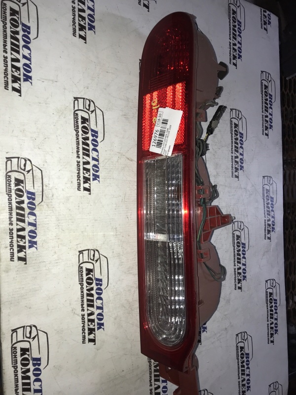 Фонарь стоп-сигнала Nissan Cube 2009 Z12 HR15DE прав