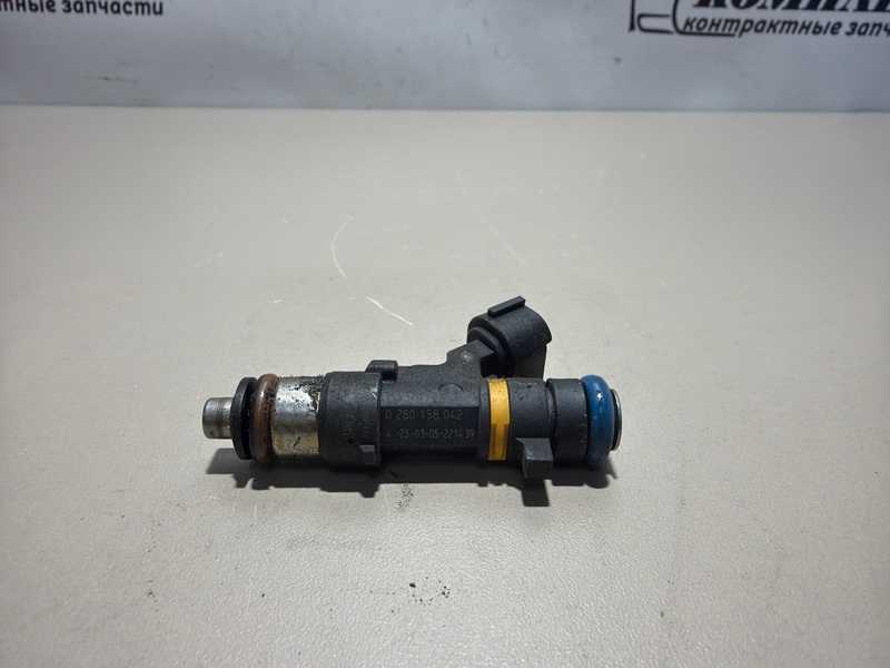 Форсунка топливная Nissan Fuga PY50 VQ35DE