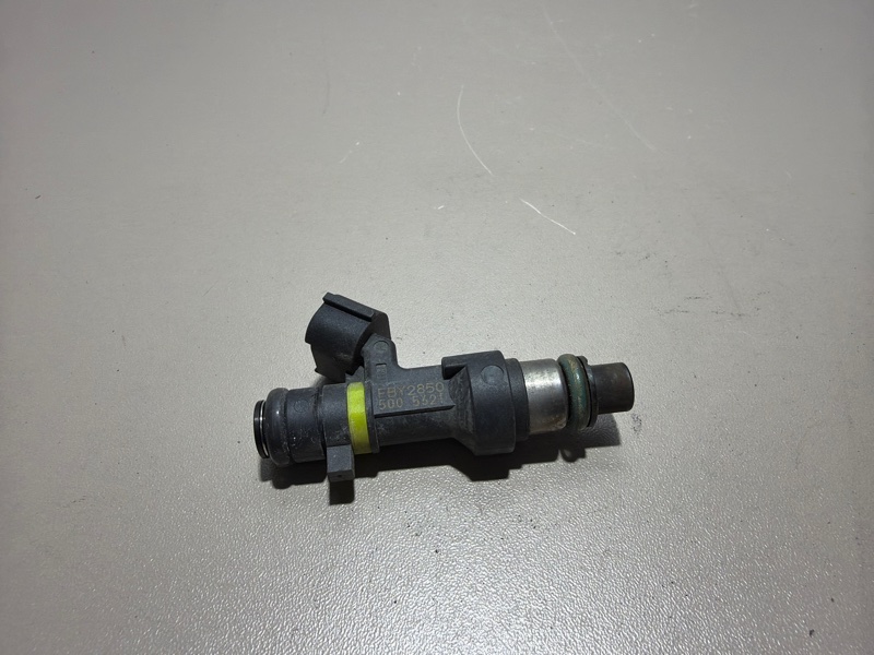 Форсунка топливная Nissan Serena 2005 C25 MR20DE