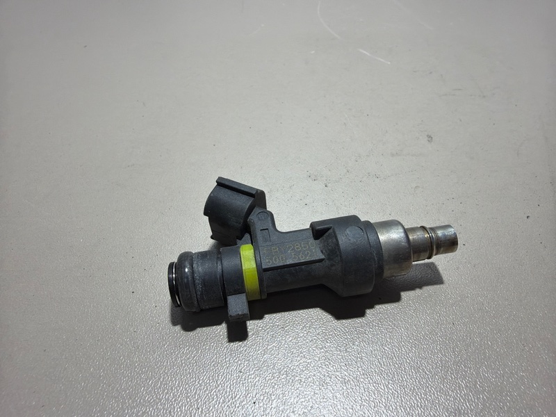 Форсунка топливная Nissan Serena 2005 C25 MR20DE