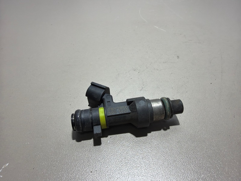 Форсунка топливная Nissan Serena 2005 C25 MR20DE