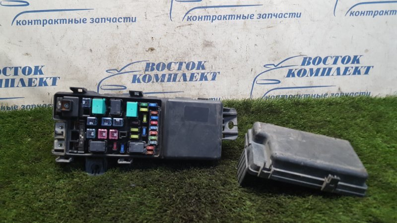 Блок предохранителей Honda Stepwgn 2006 RG1 K20A