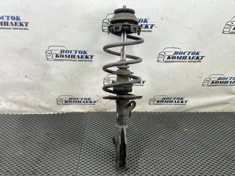 Стойка подвески Honda Mobilio Spike 2003 GK1 L15A перед лев