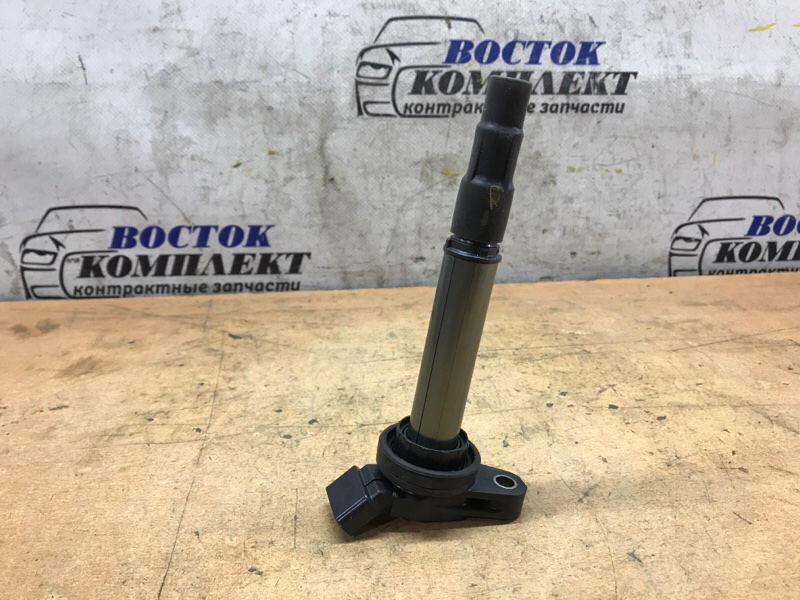 Катушка зажигания Toyota Isis ZGM11G 3ZR-FAE