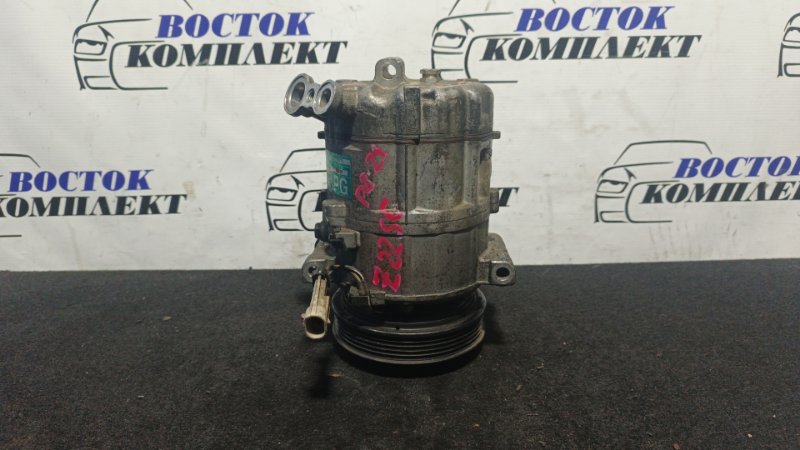 Компрессор кондиционера Subaru Traviq  Z22