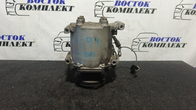Компрессор кондиционера Mitsubishi Dion CR6W 4G94