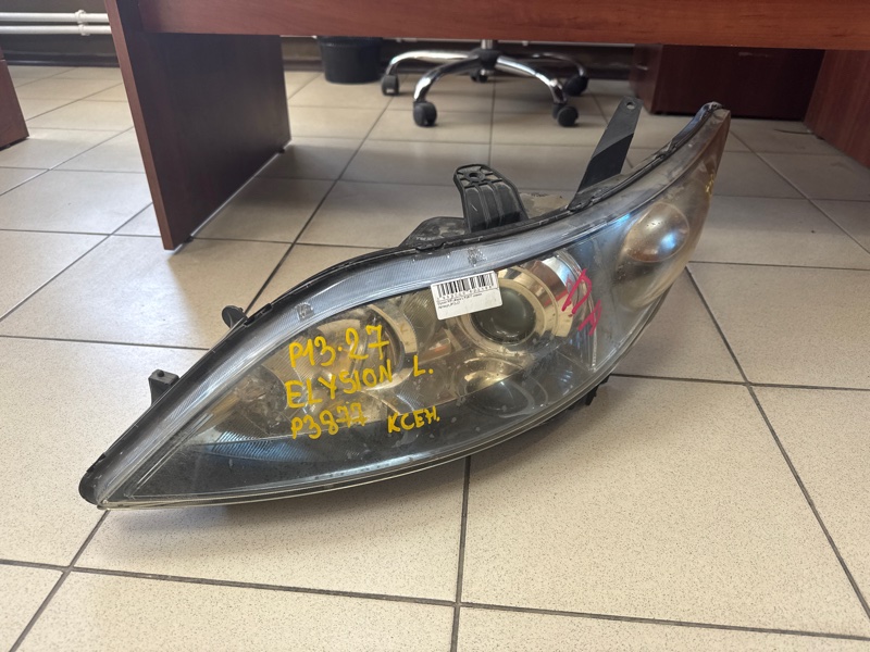 Фара Honda Elysion RR1 K24A лев