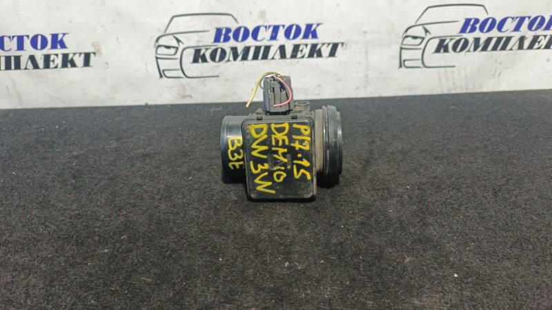 Датчик расхода воздуха Mazda Demio DW3W B3E