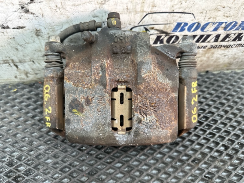 Суппорт Honda HR-V 2002 GH4 D16A перед прав