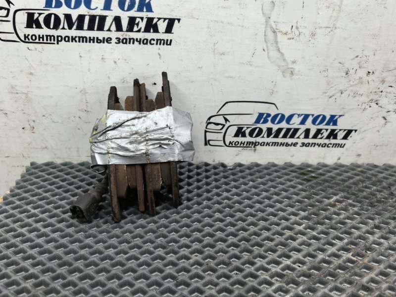 Колодки тормозные Volkswagen Golf 2011 5K1 CBZB перед