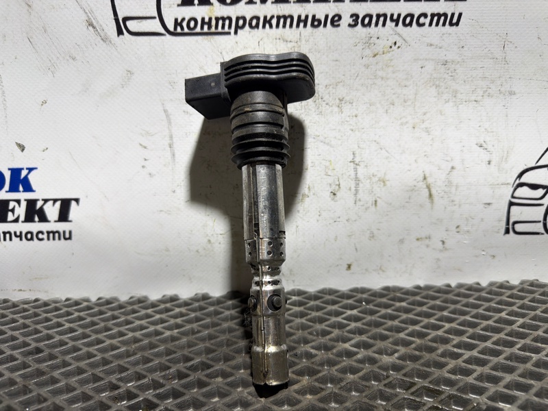 Катушка зажигания Volkswagen Golf IV 2003 AUM