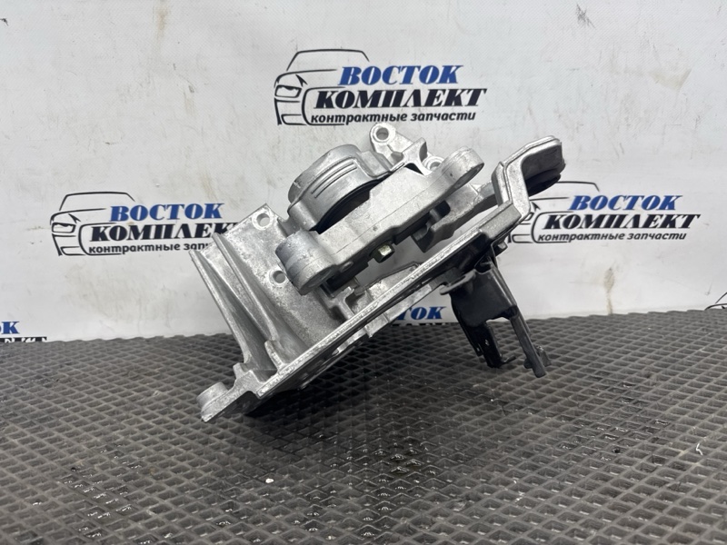 Подушка двигателя Nissan Serena GFC27 MR20DD лев