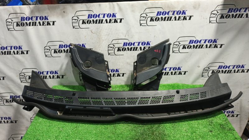Решетка под лобовое стекло Honda Civic 2009 FD3 LDA